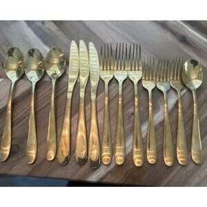Cambridge Gold #21 3 Knives 3 Dinner 3 Salad‎ Forks 4 Dinner 1 Dessert Spoon Set
